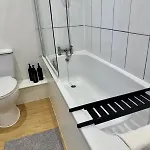 Charming 6 Bed Flat In Bedminster - Sleeps 8 アパート