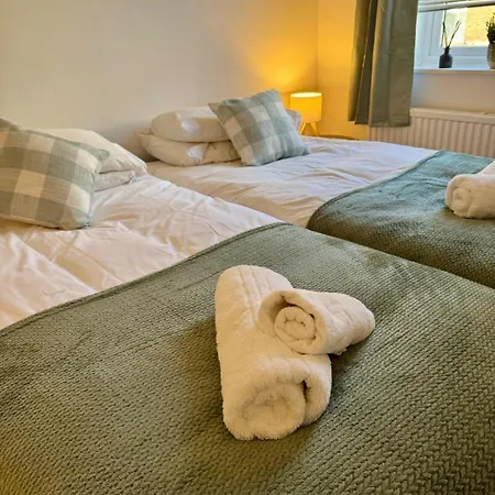 Vibrant Bedminster Flat - Perfect For Groups - Walk To Centre Апартаменты