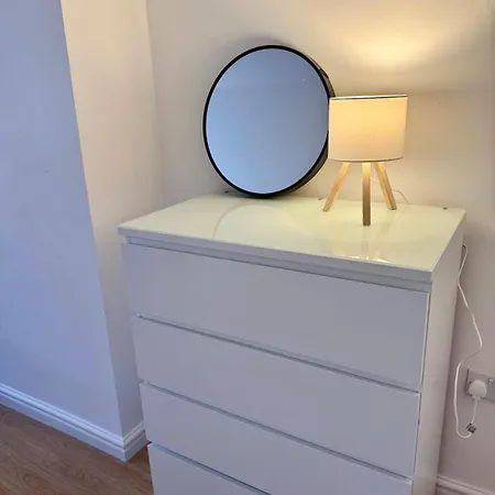 Апартаменты Vibrant Bedminster Flat - Perfect For Groups - Walk To Centre