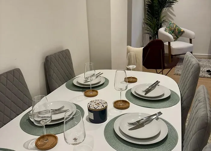 Charming 6 Bed Flat In Bedminster - Sleeps 8 Lägenhet *