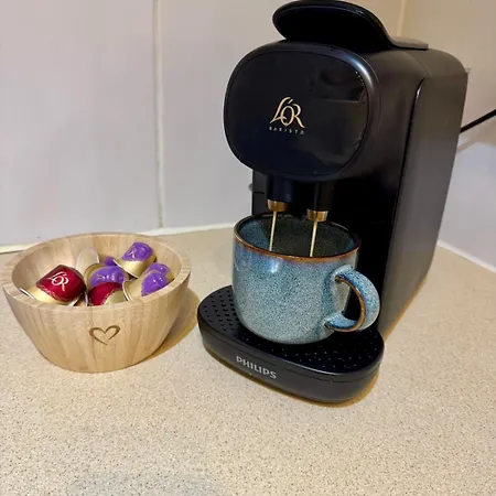 Charming 6 Bed Flat In Bedminster - Sleeps 8 公寓 *