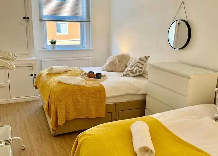 Charming 6 Bed Flat In Bedminster - Sleeps 8